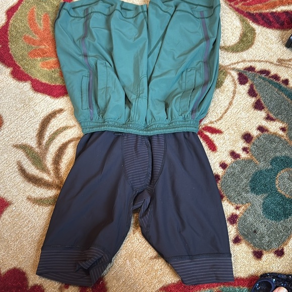 Lululemon Athletica Men's Teal Shorts - Picture 7 of 7